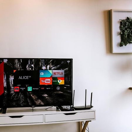Muji Studio 2 - Seaview At 218 Tropicana Near Komtar Food Heaven With Netflix & Tv Box George Town Extérieur photo